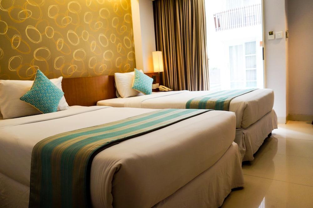 Holiday Inn Express Bali Sunset Road By Ihg Кута Экстерьер фото