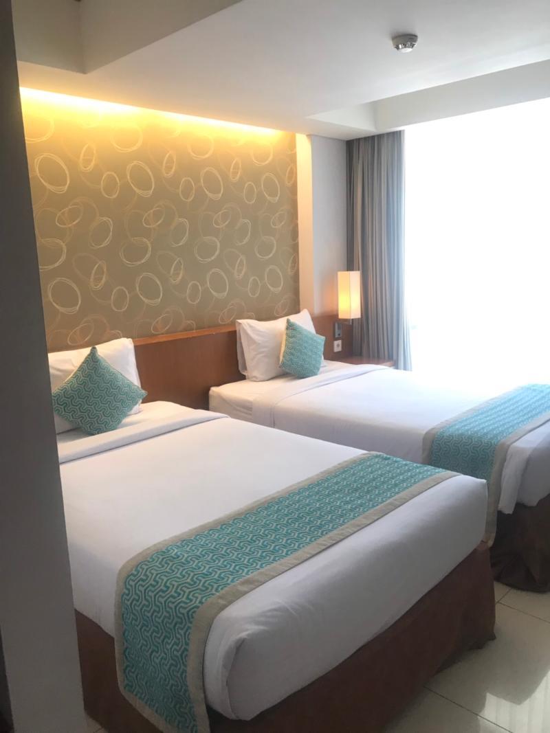 Holiday Inn Express Bali Sunset Road By Ihg Кута Экстерьер фото